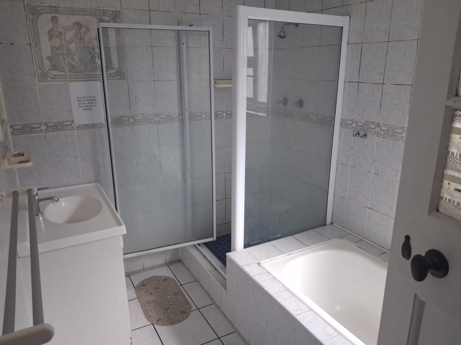 To Let 1 Bedroom Property for Rent in Quigney Eastern Cape